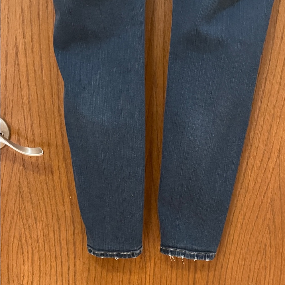 TORRID UEC Women’s Size 16 Regular Dark Blue Skinny Jeans 👖bombshell skinny - Picture 9 of 15